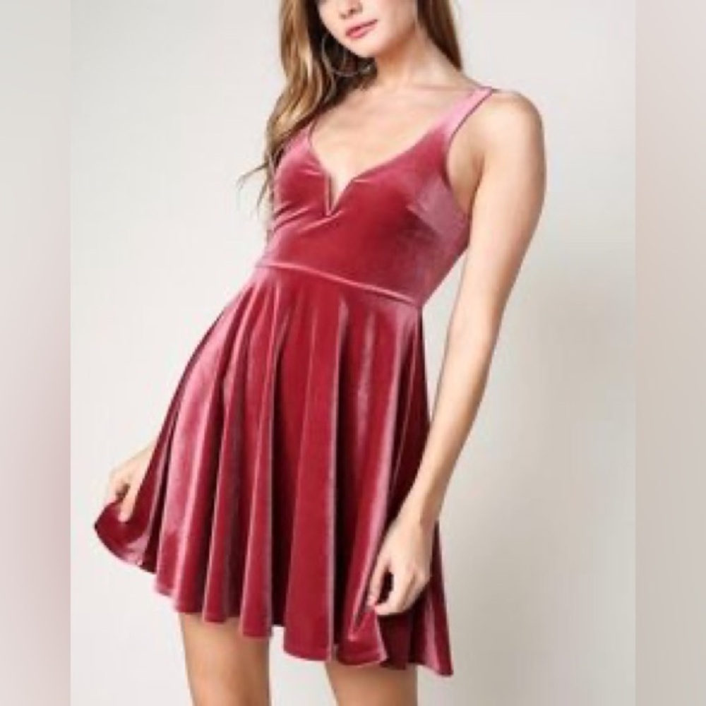 Kimchi Blue Velvet Mini Dress in Deep V plunge Pink Womens S